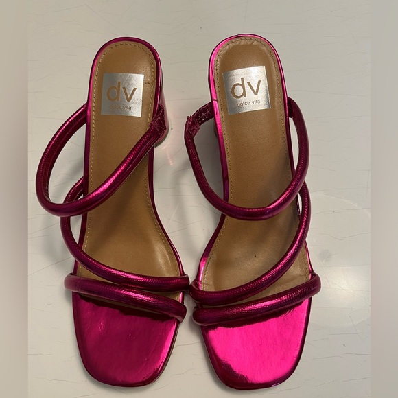 Dolce Vita sandals - Picture 1 of 3